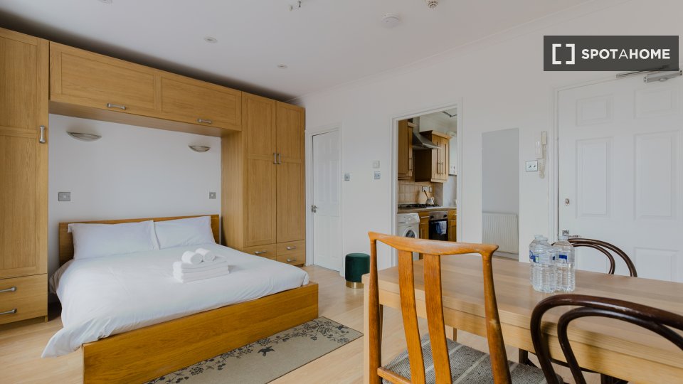 Apartment London, 1 bed — photo 2
