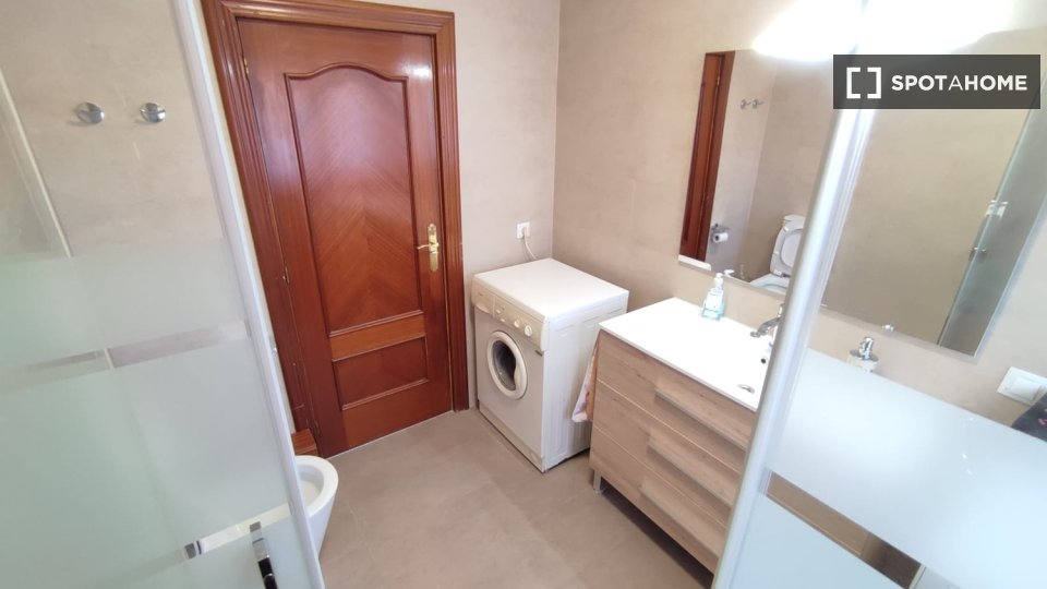 Chambre double Madrid, 4 chambres — photo 8