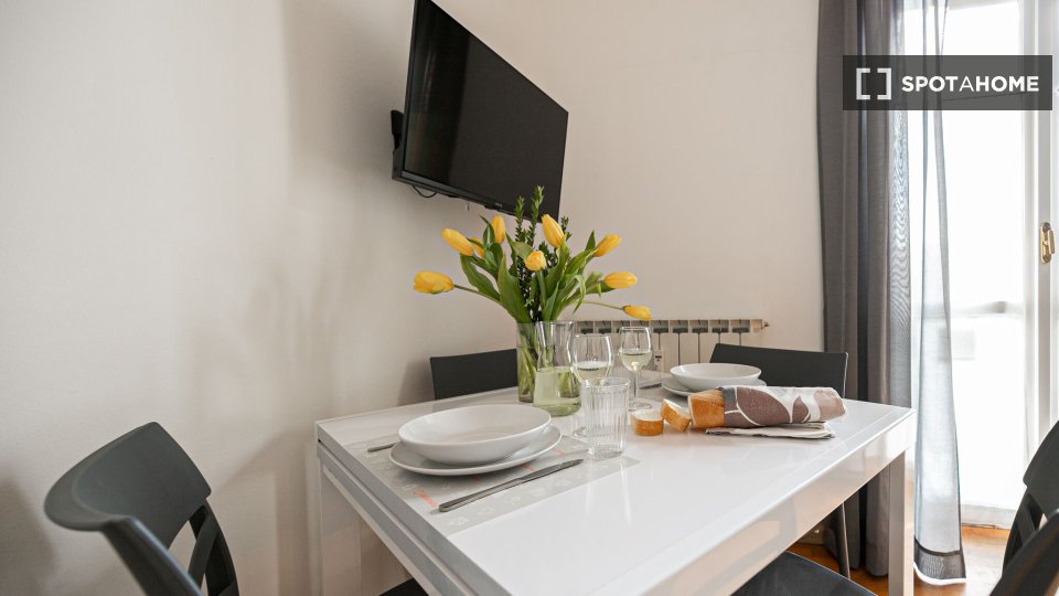 Apartment Milan, 1 bed, 57m² — photo 14