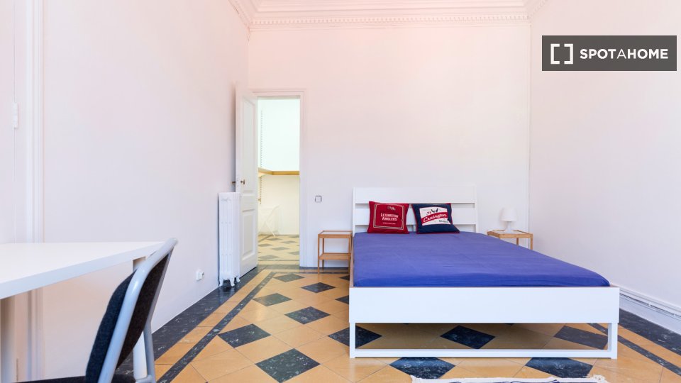 Double room Barcelona, 8 beds, 175m² — photo 19
