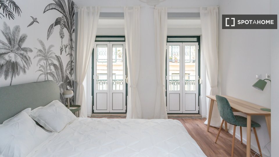 Double room Lisbon, 6 beds — photo 10