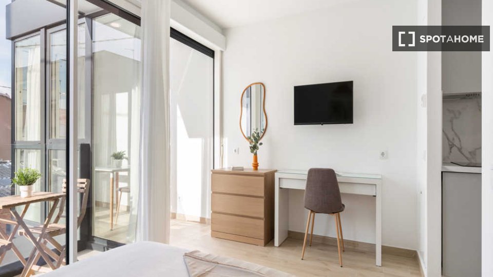 Double room Madrid, 12 beds — photo 31