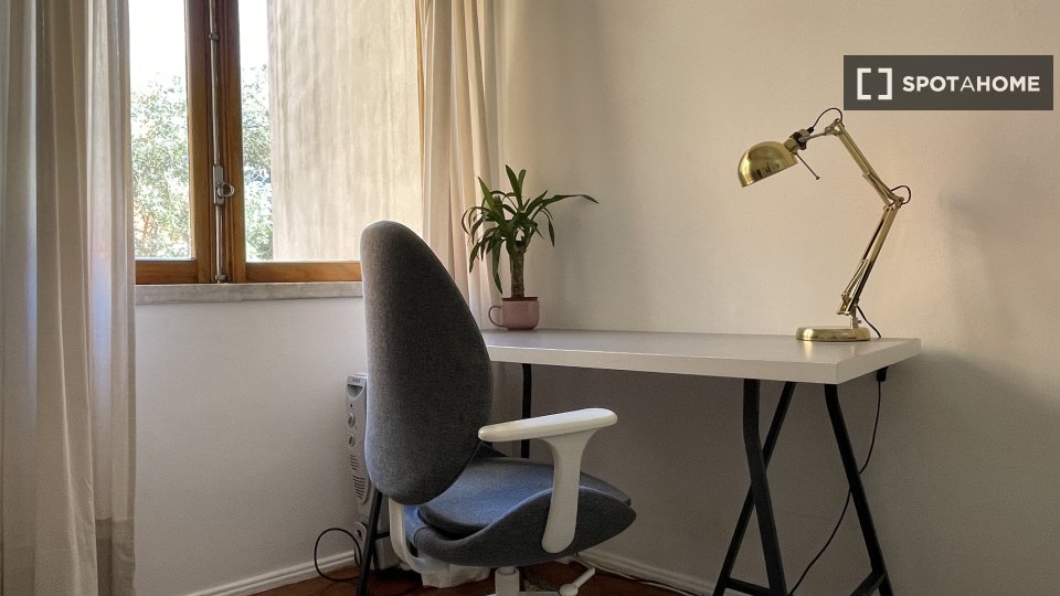 Double room Lisbon, 4 beds, 100m² — photo 5