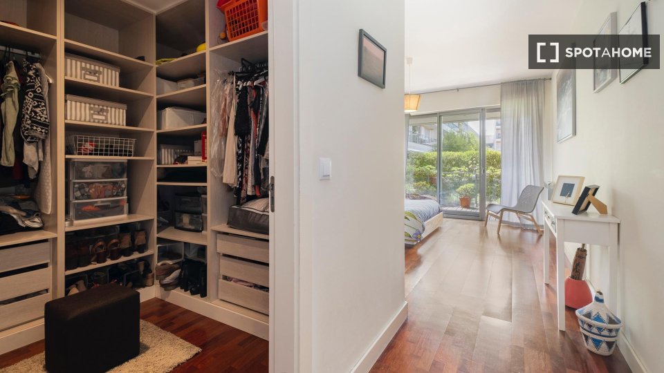Apartment Lisbon, 1 bed, 125m² — photo 2
