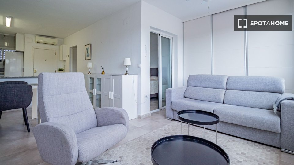 Apartment Alicante, 1 bed, 58m² — photo 11