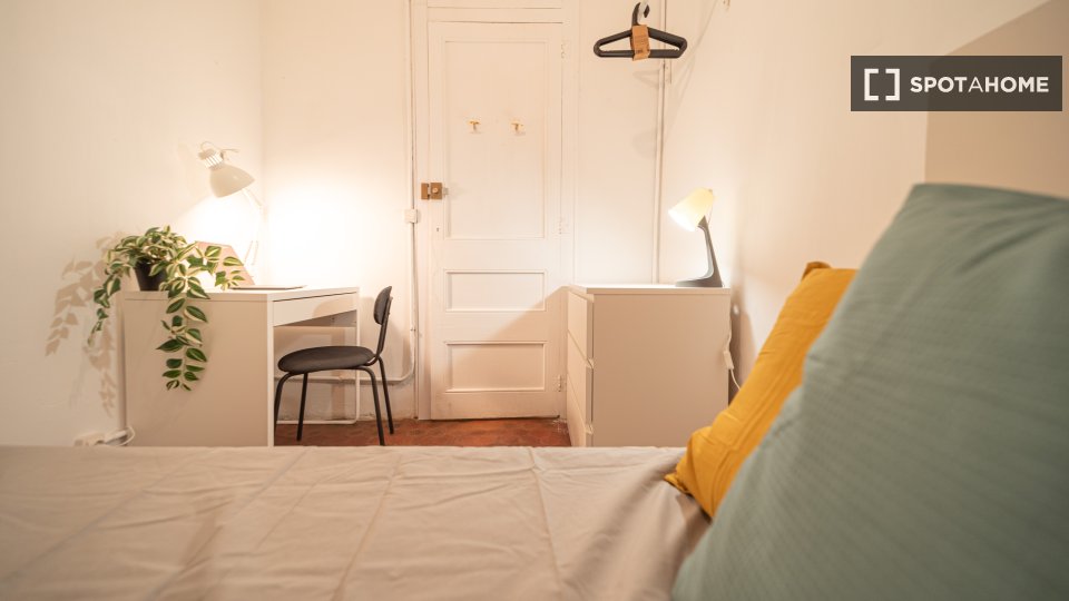 Double room Barcelona, 7 beds, 200m² — photo 16