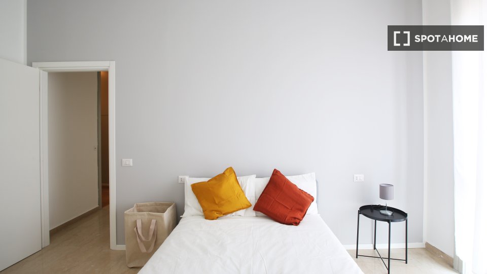 Double room Milan, 7 beds, 180m² — photo 2