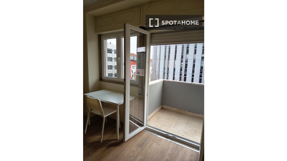 Double room Lisbon, 9 beds, 160m² — photo 8