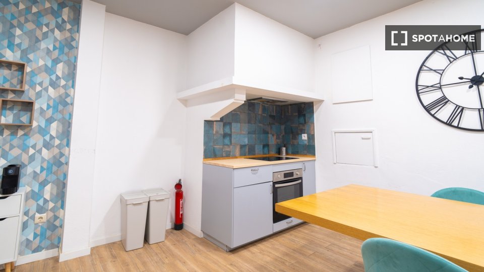 Double room Lisbon, 10 beds — photo 60