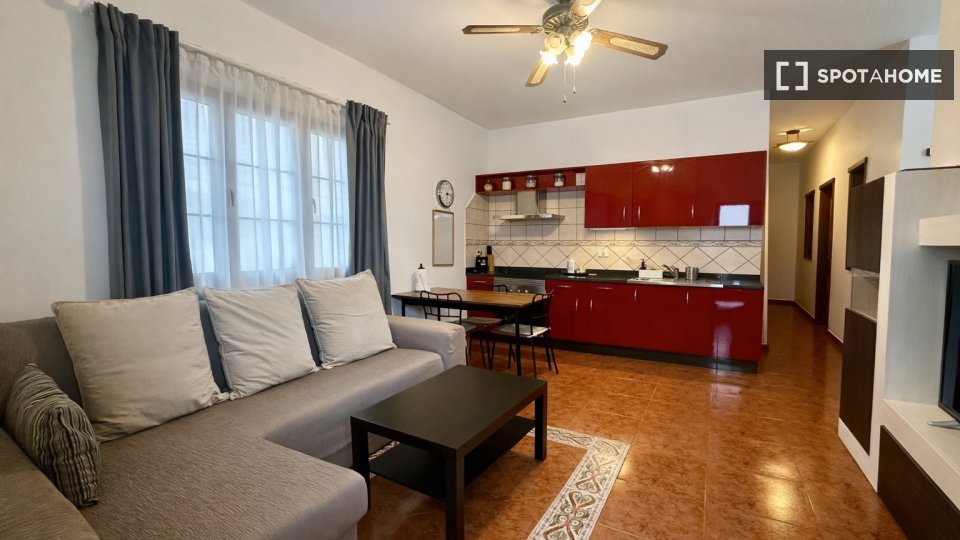 Apartment Santa_Cruz_De_Tenerife, 2 beds, 83m² — photo 4