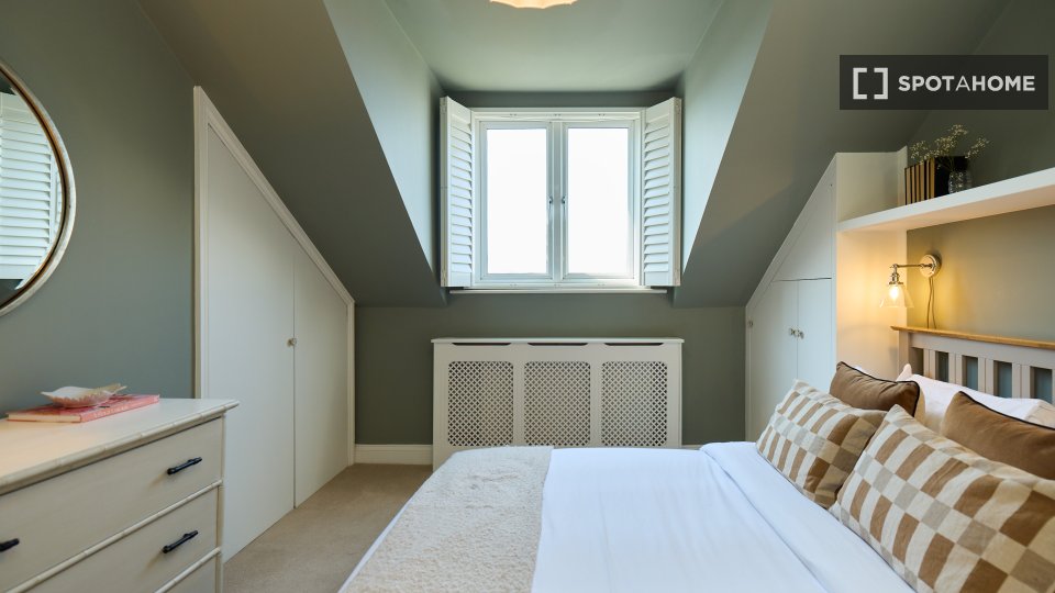 Apartment London, 2 beds — photo 16