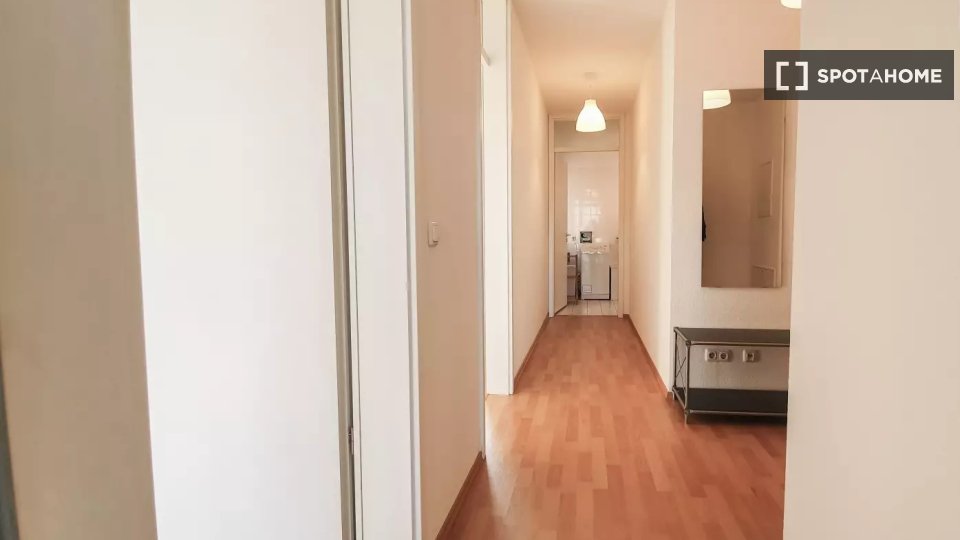 Apartment Berlin, 1 bed, 73m² — photo 9