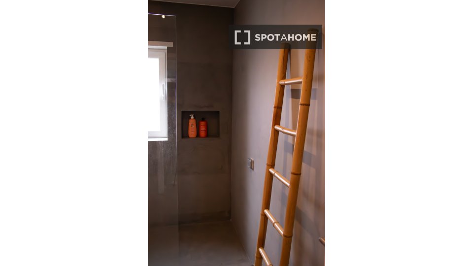 Apartment Lisbon, 2 beds, 100m² — photo 7