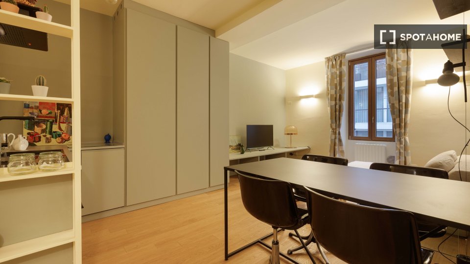 Apartment Milan, 1 bed, 50m² — photo 2
