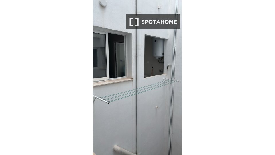 Apartment Valencia, 2 beds, 75m² — photo 12
