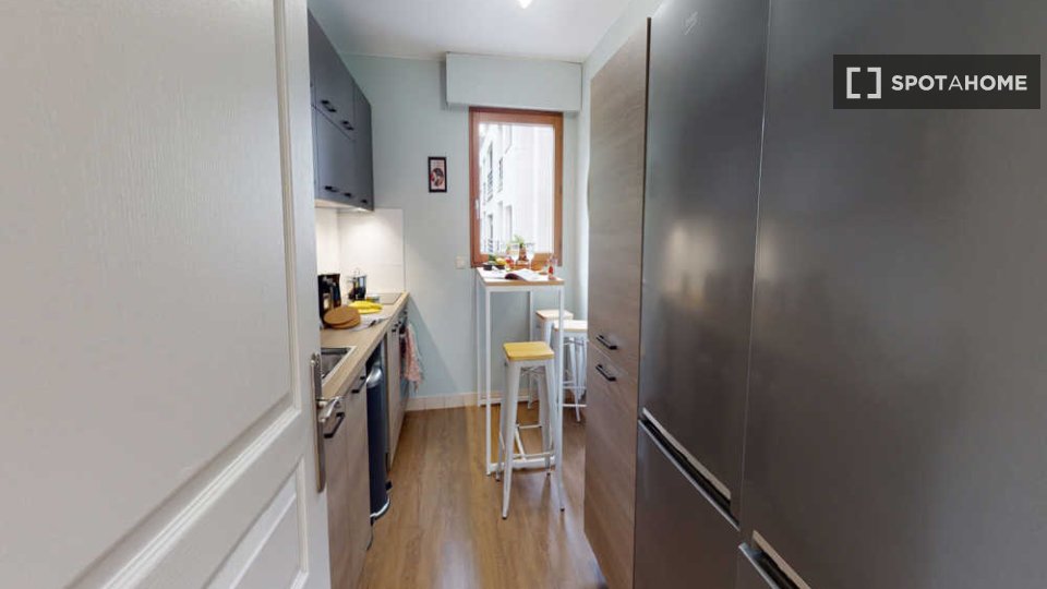 Double room Paris, 5 beds, 110m² — photo 5