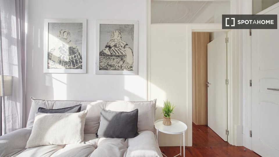 Double room Lisbon, 6 beds — photo 7