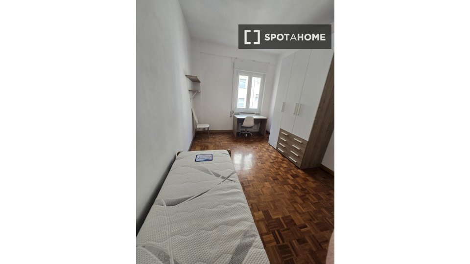 Double room Rome, 1 bed, 90m² — photo 8