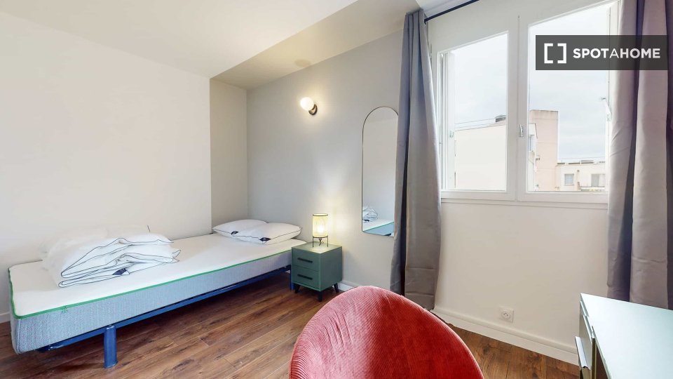Double room Paris, 12 beds — photo 9