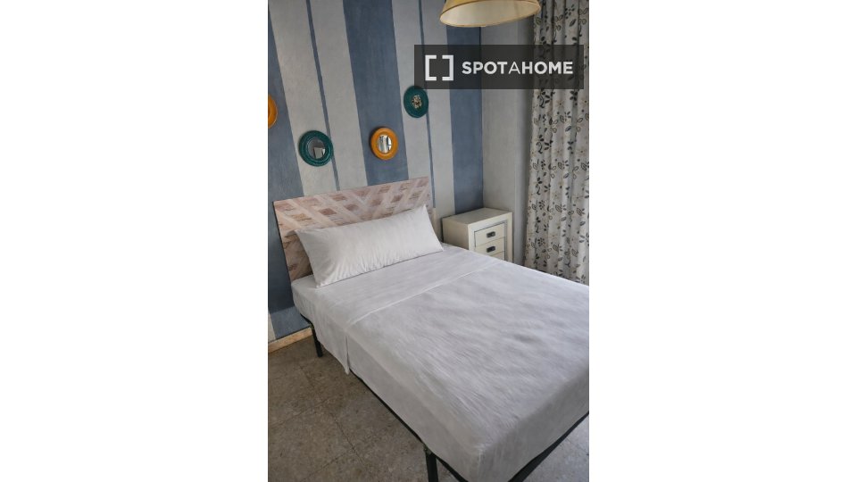 Double room Cordoba, 4 beds, 120m² — photo 20
