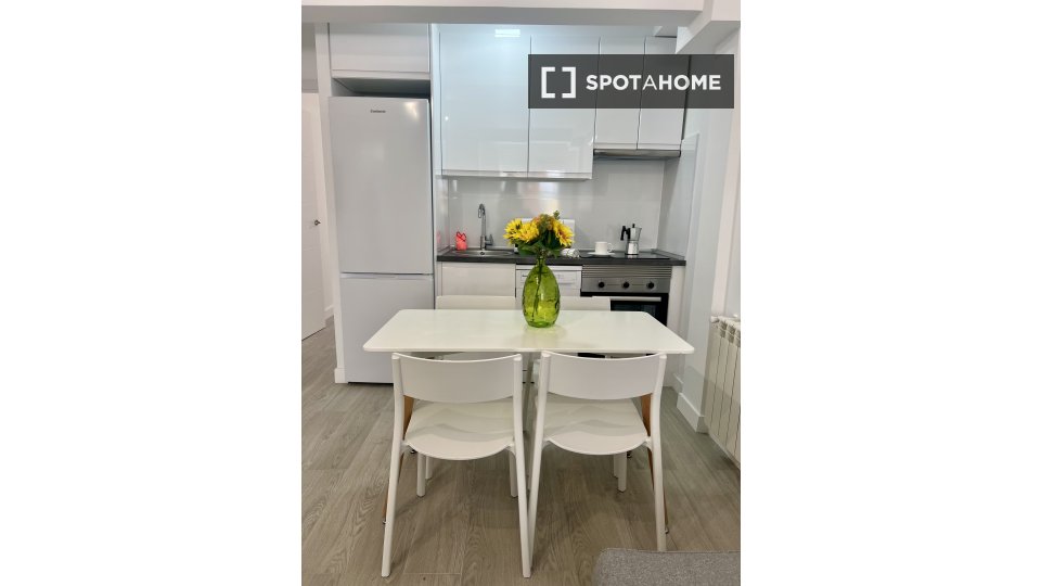 Apartment Madrid, 2 beds, 70m² — photo 3