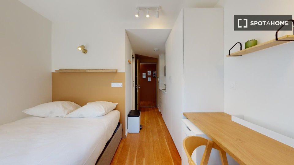 Apartment Paris, 5 beds — photo 31