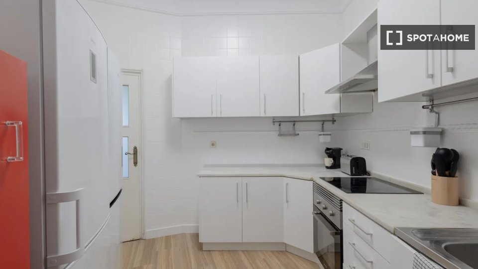 Double room Valencia, 6 beds — photo 9