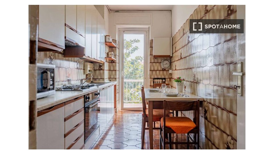 Double room Milan, 3 beds — photo 13