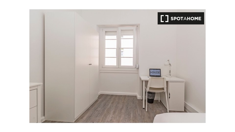 Double room Lisbon, 11 beds — photo 14