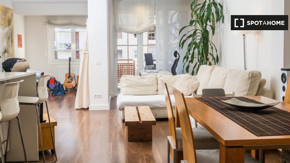 Apartment Barcelona, 4 beds, 121m² — photo 5