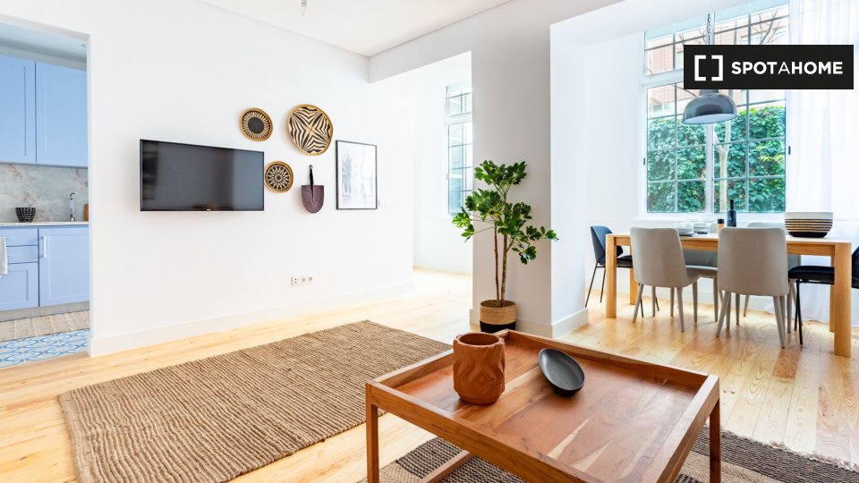 Apartment Lisbon, 2 beds — photo 20