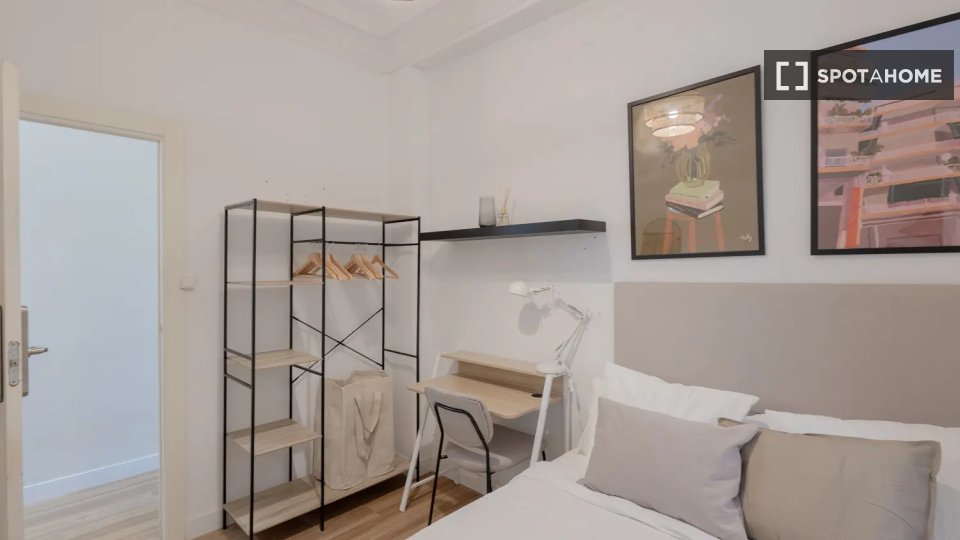 Double room Valencia, 6 beds — photo 11