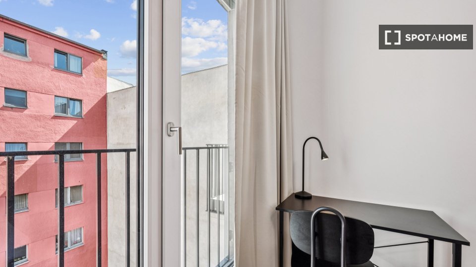 Double room Berlin, 3 beds, 57m² — photo 6