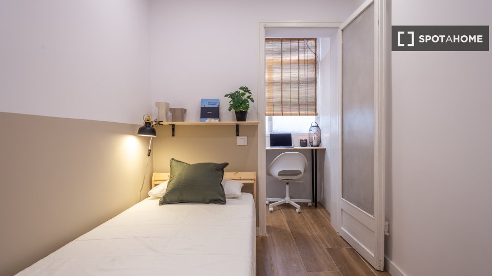 Habitación doble Barcelona, 7 habitaciones, 136m² — foto 5