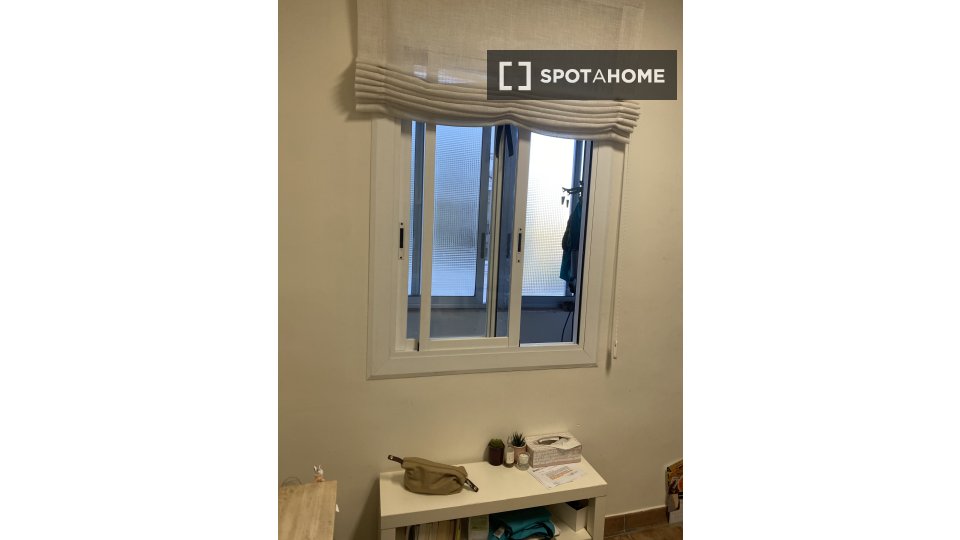 Double room Barcelona, 1 bed, 70m² — photo 2