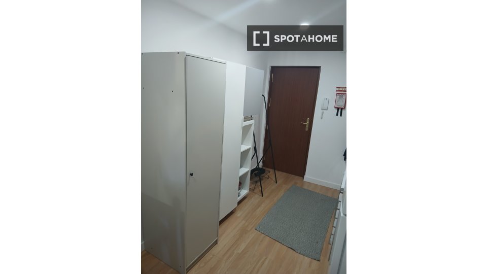 Apartment Lisbon, 1 bed, 32m² — photo 13