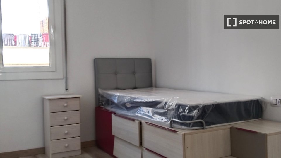 Habitación doble Barcelona, 4 habitaciones — foto 23