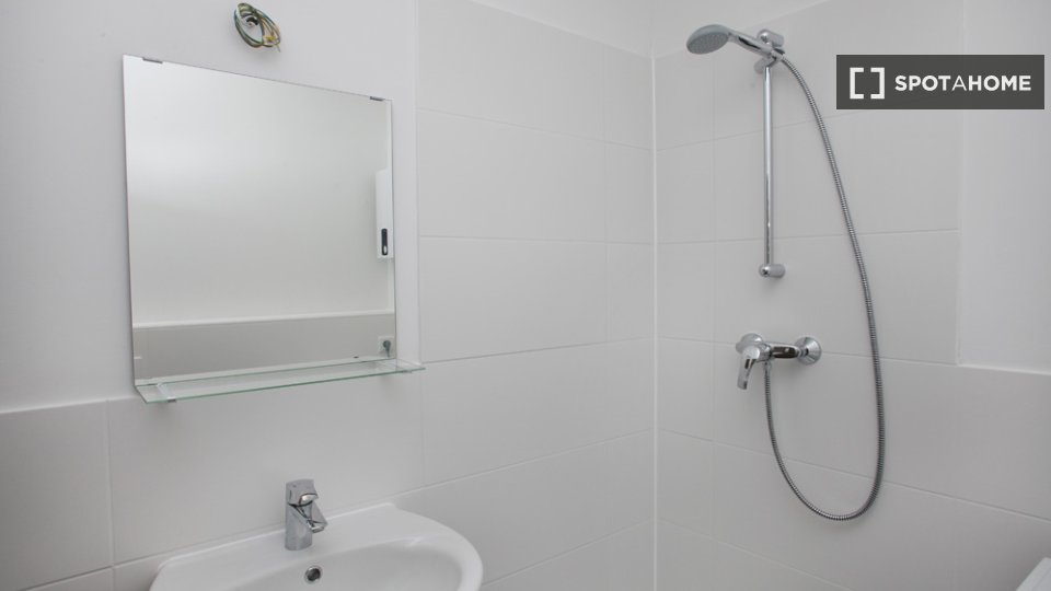 Double room Berlin, 3 beds, 60m² — photo 9