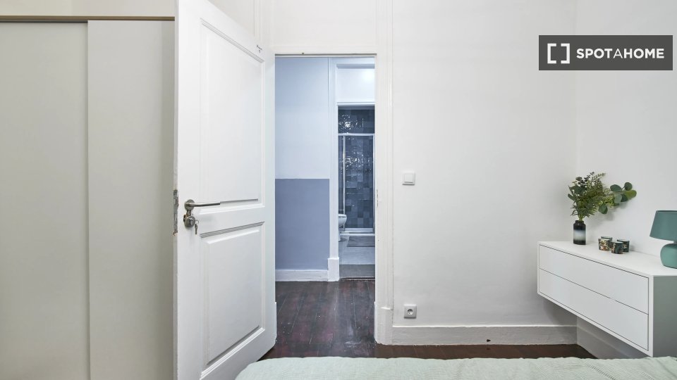 Double room Lisbon, 7 beds — photo 3
