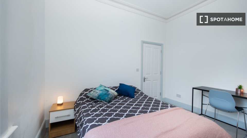 Double room London, 5 beds — photo 8