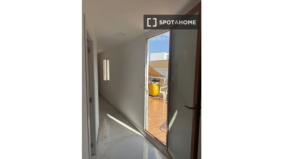 Habitación en piso compartido en Alicante