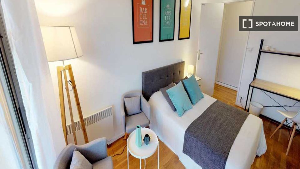 Double room Lyon, 6 beds, 90m² — photo 4