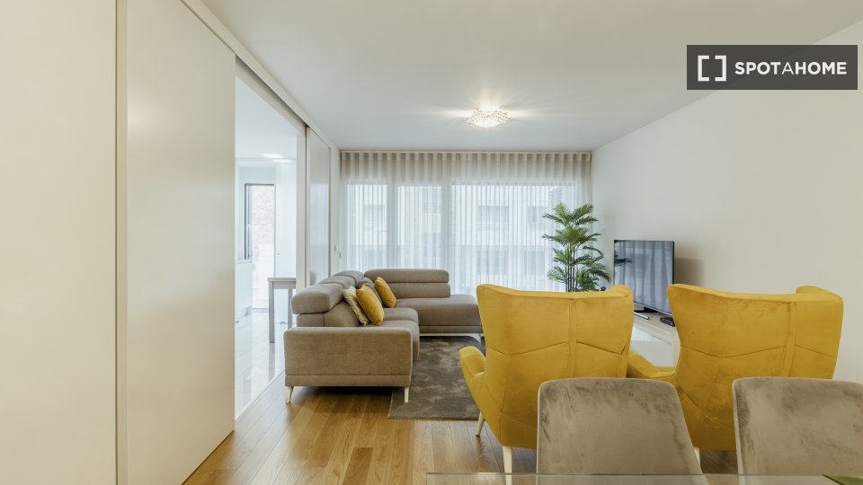 Apartment Lisbon, 3 beds, 133m² — photo 3