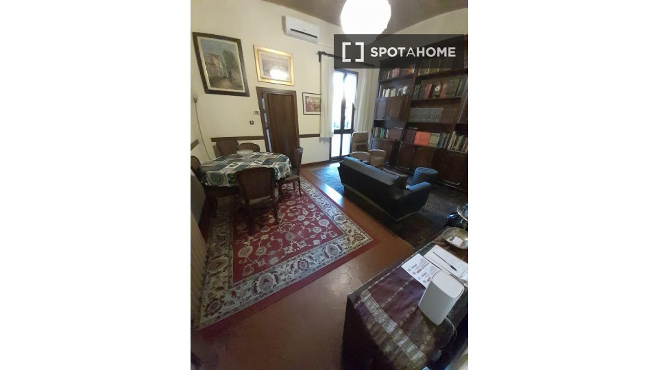 Double room Bologna, 3 beds — photo 6