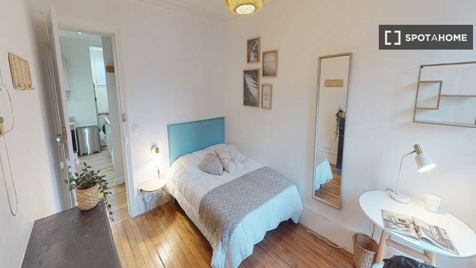 Double room Paris, 6 beds, 100m² — photo 1
