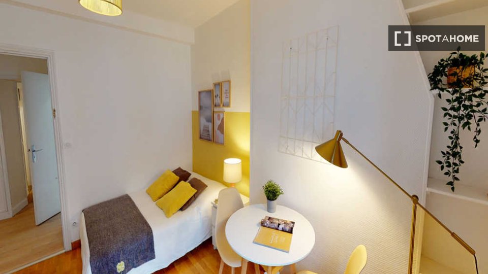 Double room Paris, 9 beds, 160m² — photo 13