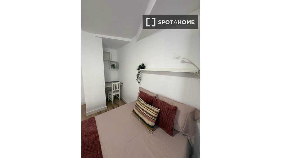 Double room Alicante, 6 beds — photo 8