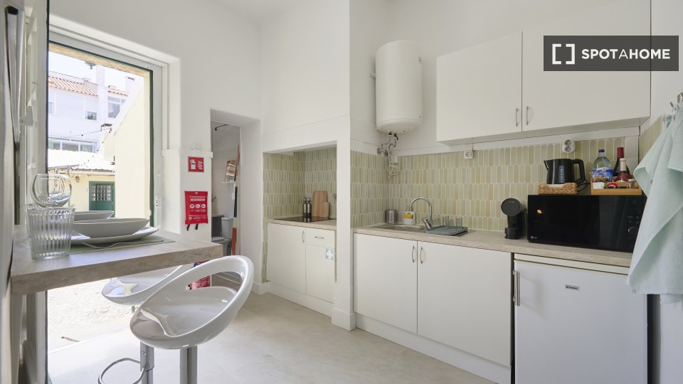 Apartment Lisbon, 2 beds — photo 7