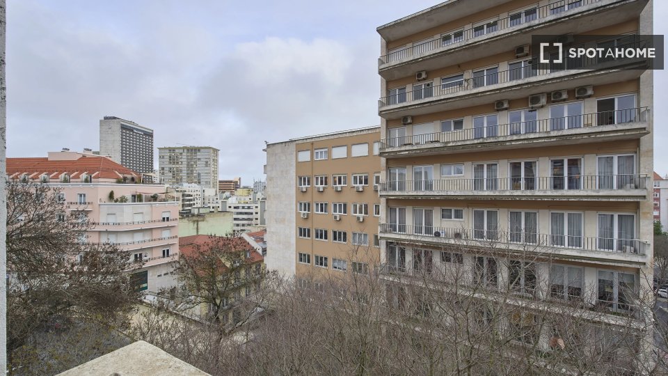 Double room Lisbon, 8 beds — photo 9