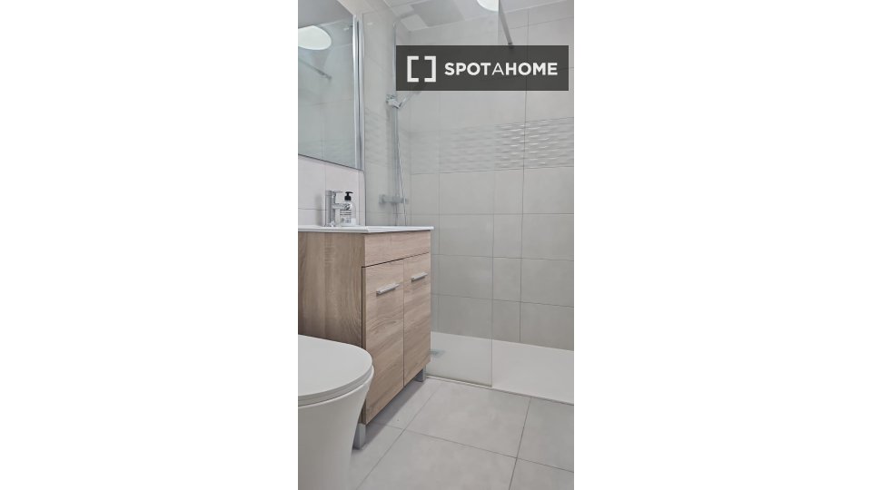 Double room Zaragoza, 4 beds — photo 13